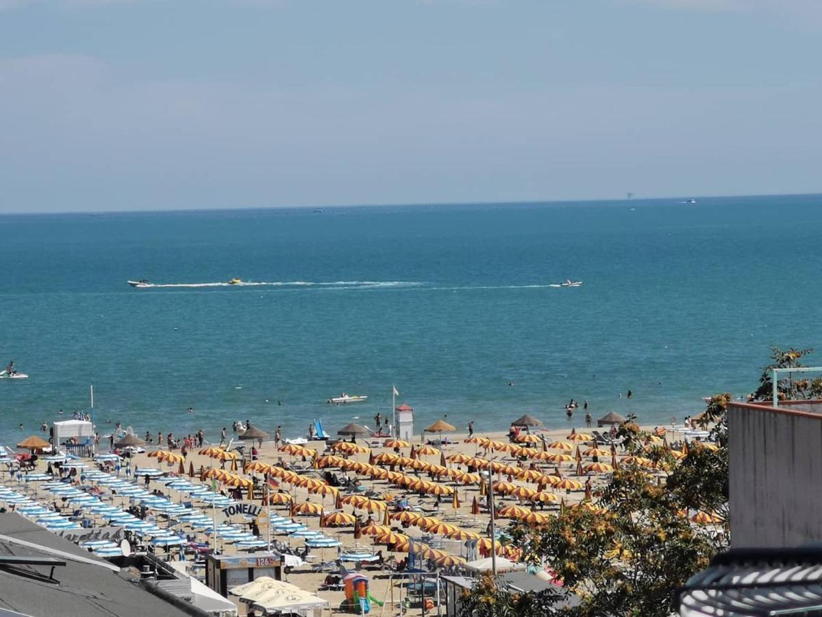 B&B Primrose Residence Hotel Rimini Ngoại thất bức ảnh
